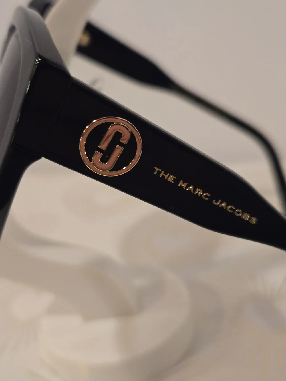 Marc Jacobs Women's Black Cat-Eye Sunglasses - Black